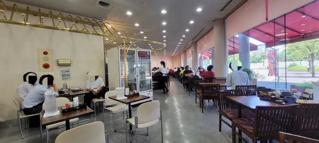 Higashiyama-Garden Port Messe-ten