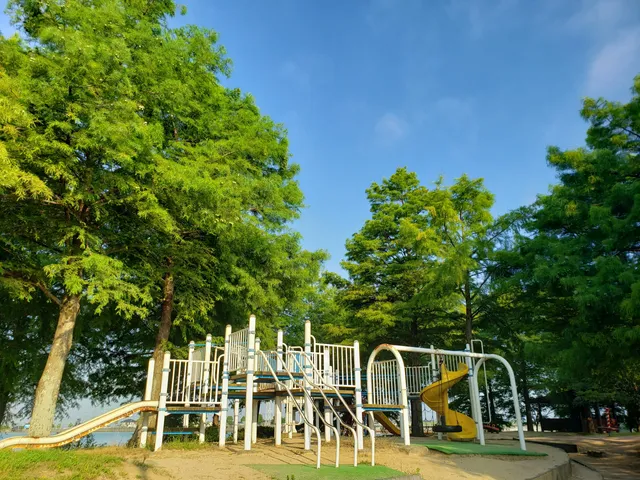 Tenmaoike Park