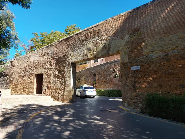 Puerta De Los Carros