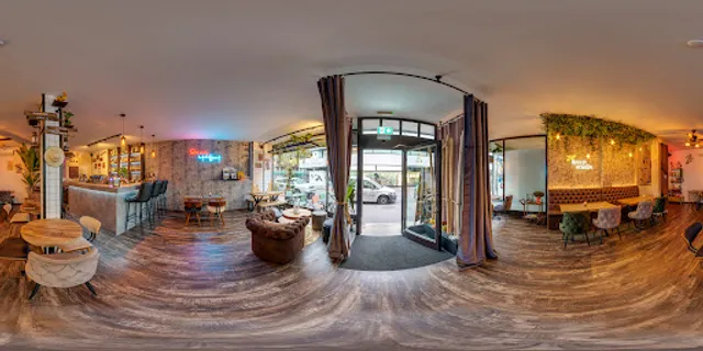 ZAP Restaurant & Bar