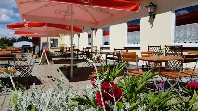 Gaststätte "Strandhaus Schloßhalbinsel"