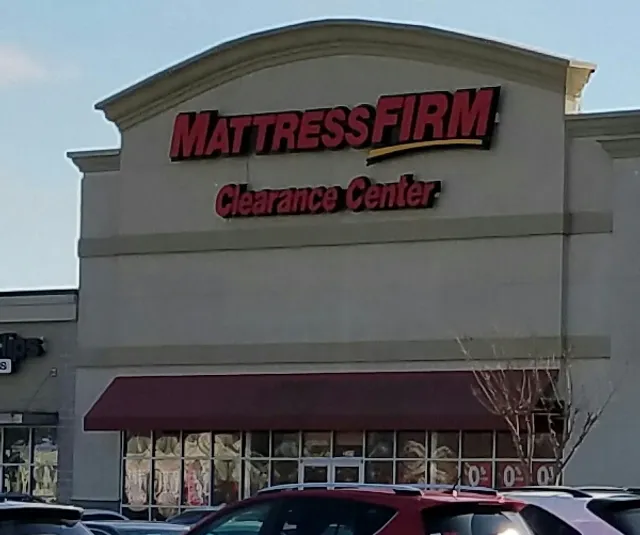 Mattress Firm Outlet - Warner Robins