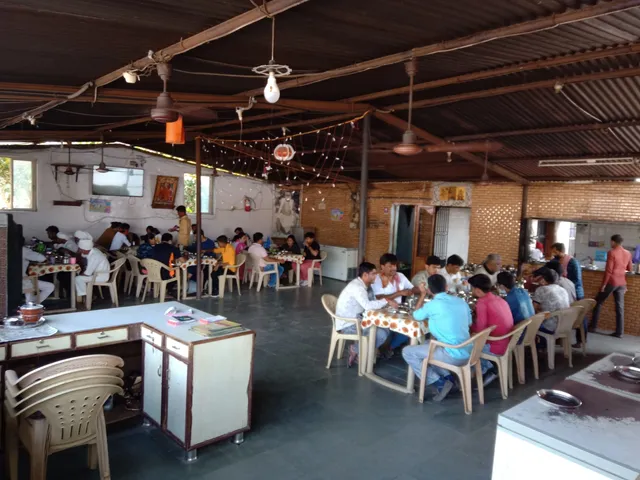 Bapa Sitaram kathiyavadi Hotel