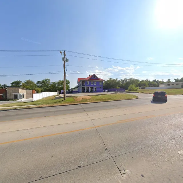 Nutrition Center, Deli and Salon