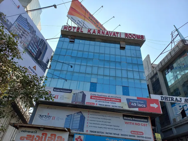 hotel karnavati