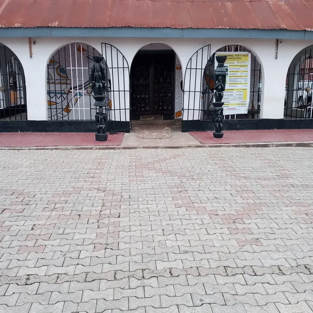 Aafin Oyo - Oyo Royal Palace