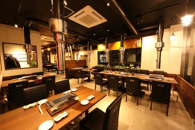 シンラガーデン 八幡通り店