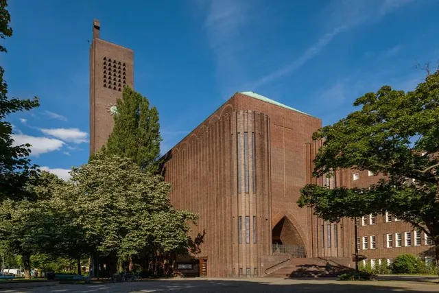 Kirche am Hohenzollernplatz - Ev. Kirchengemeinde Am Hohenzollernplatz