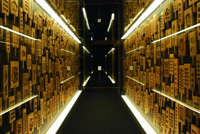 カナザワカシキガタビジュツカン