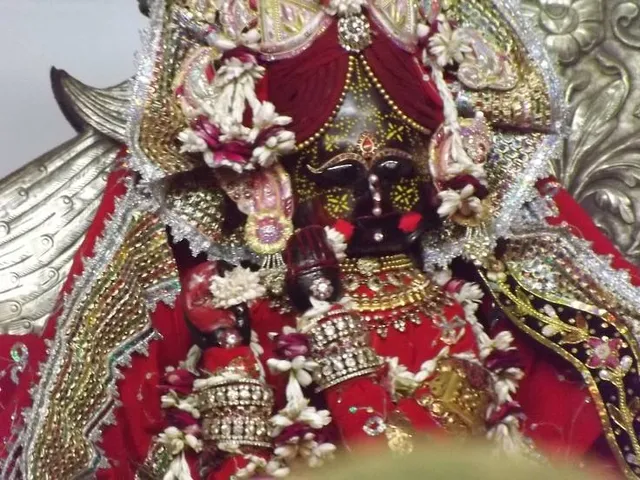 Shri Radhavallabh Lal Ji Temple, Vrindavan