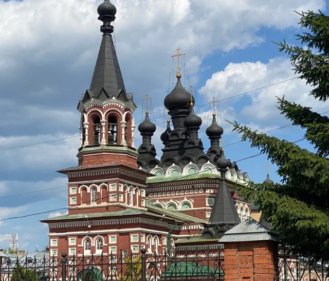 Prikhod Svyato-Serafimovskogo Sobora