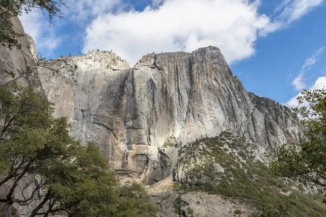 Upper Yosemite Falls Trail