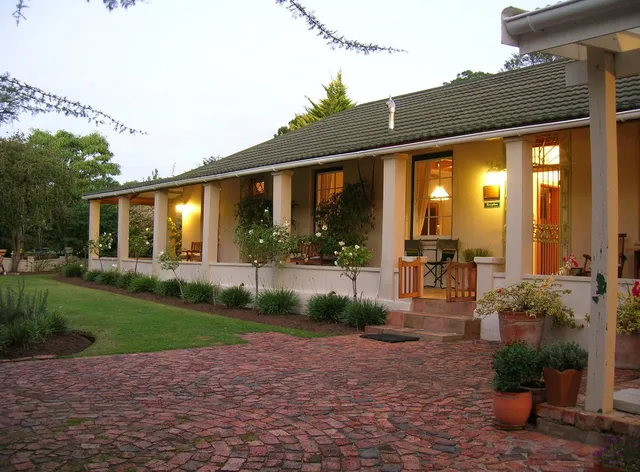 The Old Trading Post - Guest House