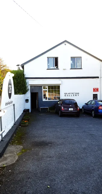 126 Artist-run Gallery