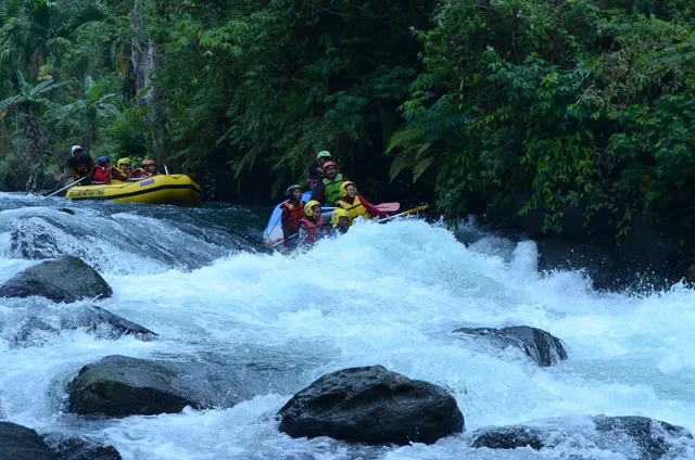 Selabung Rafting Camp