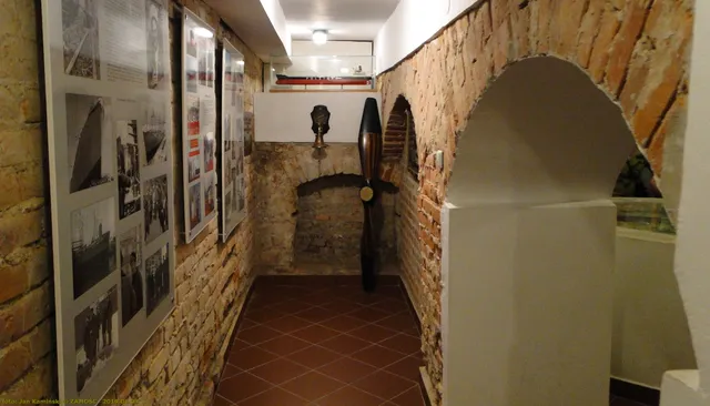 Trasa turystyczna w podziemiach oficyn ratusza