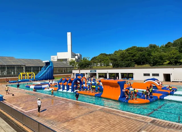 太陽が丘 アウトドアパーク【水上アスレチック】