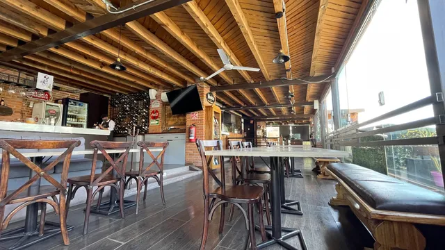 Rincon 28, Pizza & Grill