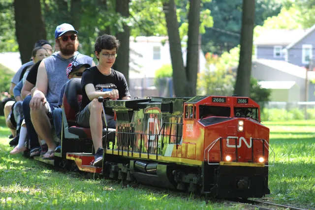 Great Lakes Live Steamers - Royal Oak Track