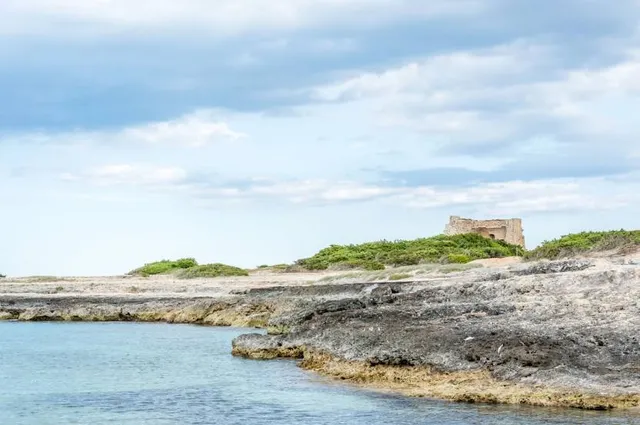 Torre Beach Pozzelle