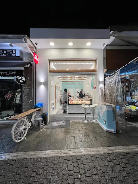 Les Pommes De Loukas