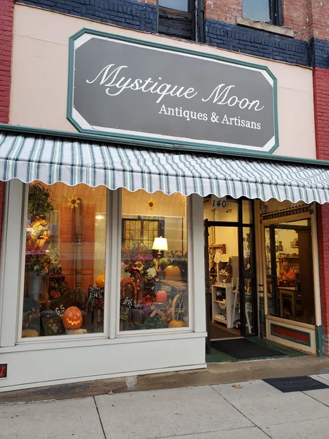 Mystique Moon Antiques & Artisans