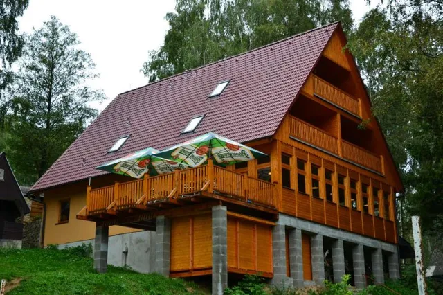 Autokemp Komorník Kunžak a restaurace Diana