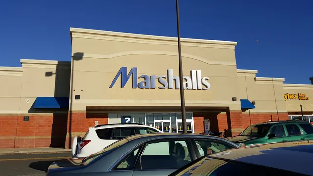 Marshalls & HomeGoods