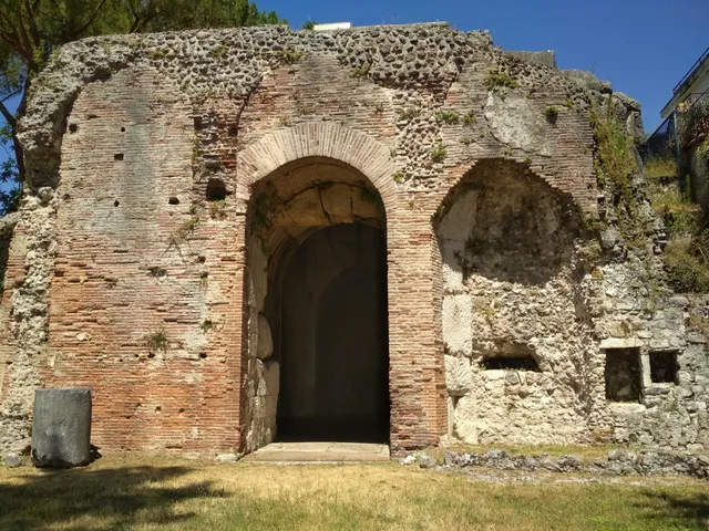 Mausoleo di Ummidia Quadratilla