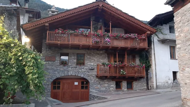 Mont Blanc Apartments