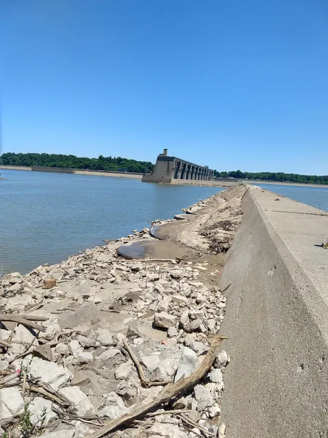 Newburgh Locks & Dam
