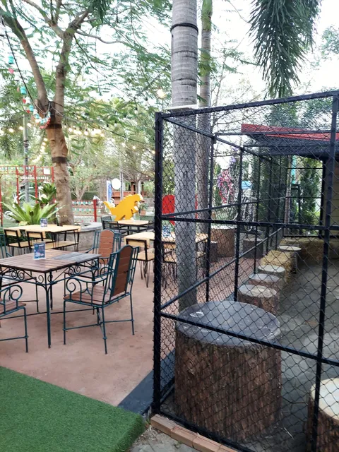 ร้านอาหารญี่ปุ่นGodzaa ゴジラ