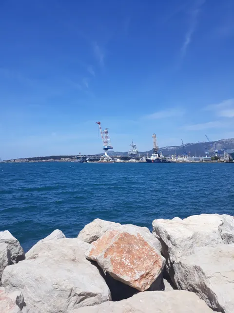 Port Marchand Garden