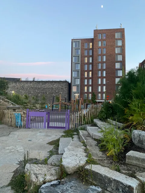 Bridgefoot Street Park