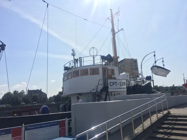 Sredniy Rybolovetskiy Trauler Srt-129