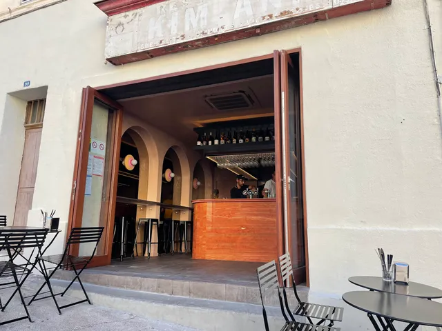 Figure | Cave à manger