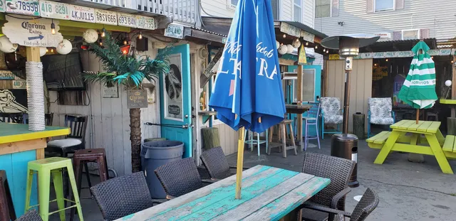 Perkins Pier Clam Shack & Bar