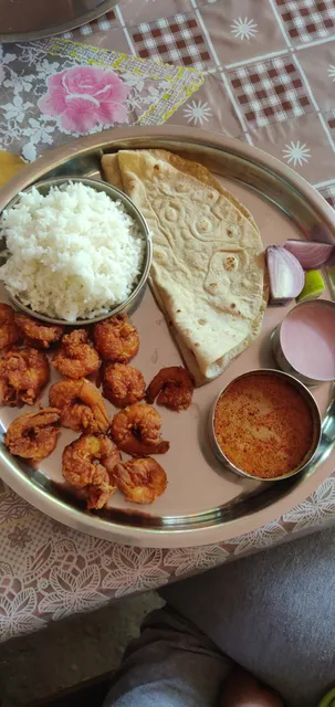 Vaishnavi Home Stay & Restaurant