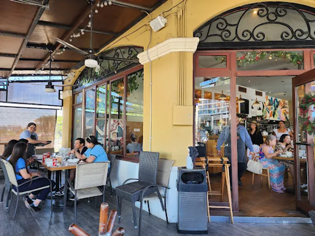 Rico's Café - Marina