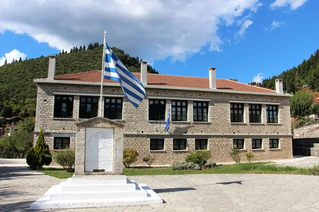 Museum of National Resistance - Koryschades