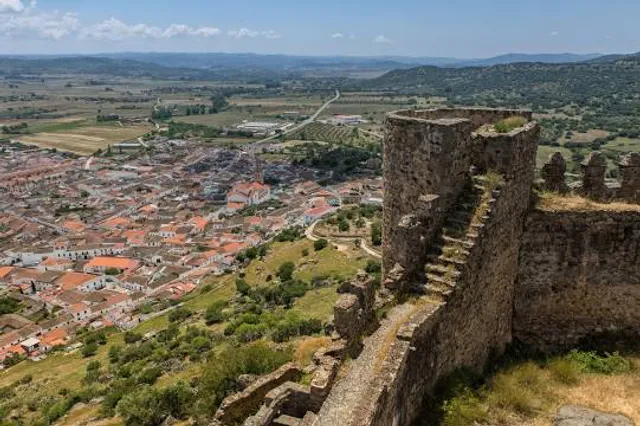Castillo Burguillos del Cerro