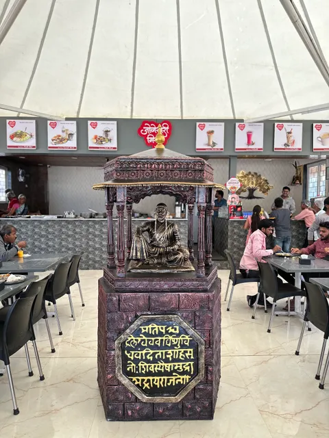 Jogeshwari Misal and bhel