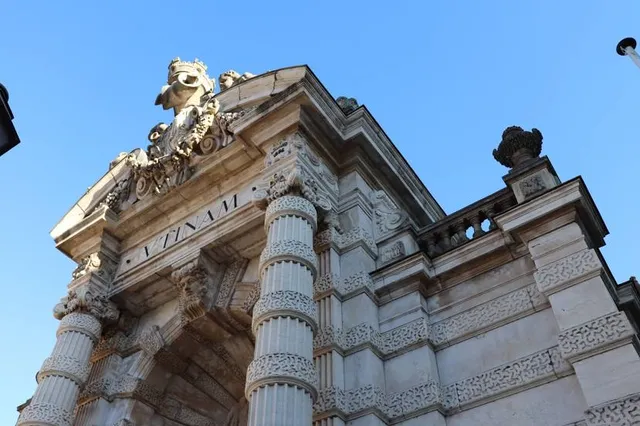 Fontaine monumentale