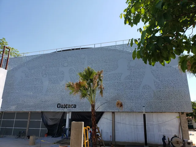 Monumento Muro Boulevard