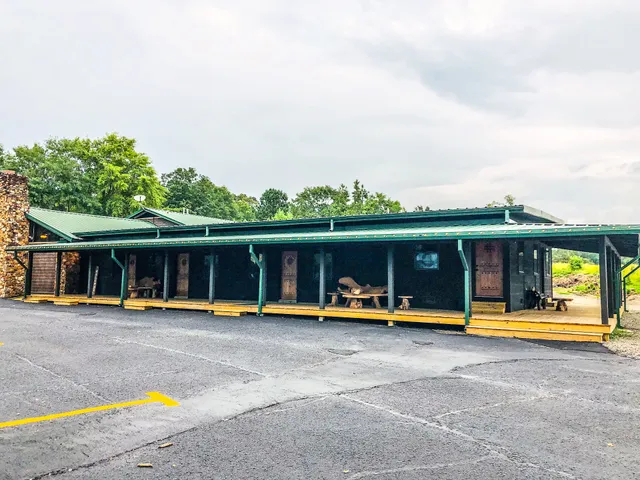 Samantha’s Timber Inn