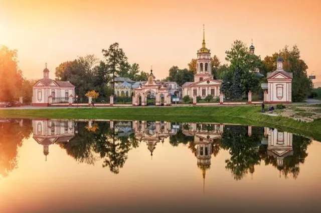 Khram Vozdvizheniya Kresta Gospodnya V Altuf'yevo