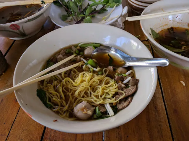 Halal Noodle Soup And Thai Food Restaurant