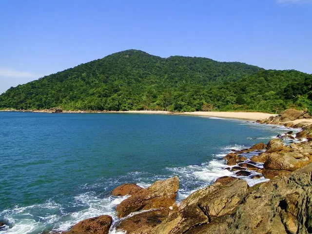Praia do Camburi