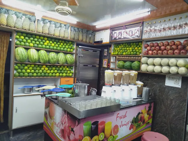 Sri Gajanana fruit juice center