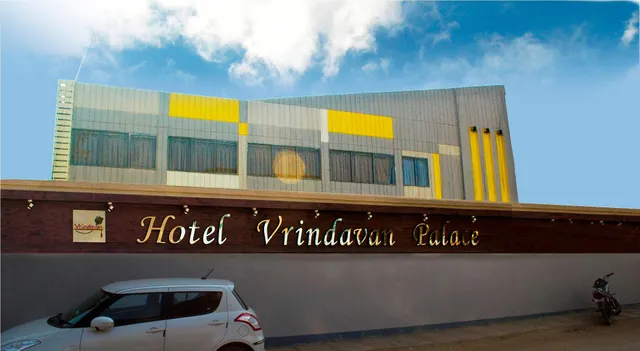 Hotel Vrindavan Palace